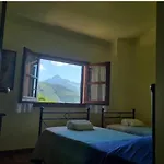 Apartment Casa Vacanze Miravalle *